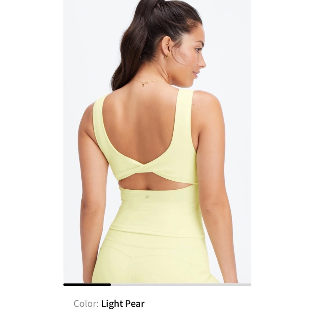 NWT Fabletics Oasis Twist Built In Bra Tank